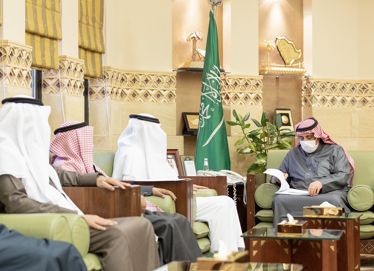 emara_alriyadh's tweet photo. معالي وكيل إمارة منطقة #الرياض يستقبل رئيس مجلس إدارة جمعية منتدى الخبرة السعودي.
https://t.co/qKdWgLaepC

#إمارة_الرياض https://t.co/4NfWvfrKNP