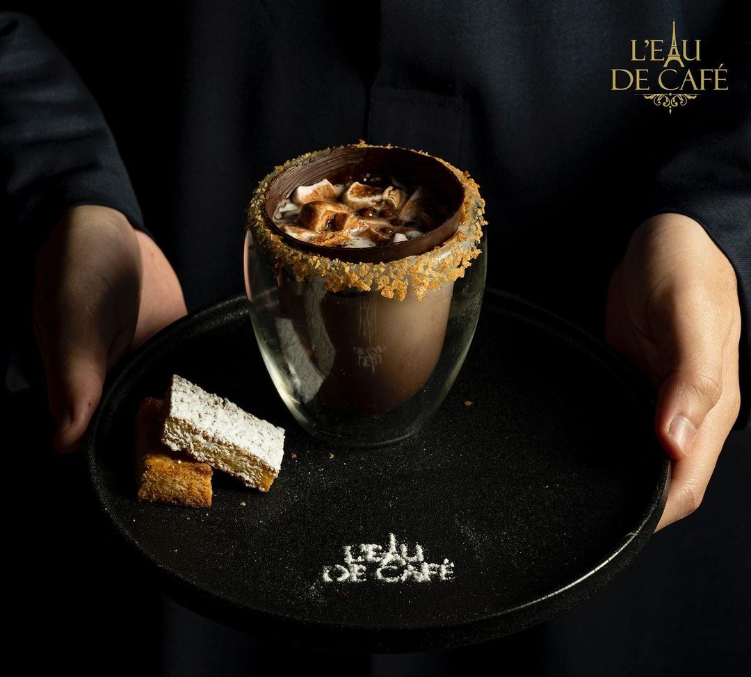 Winter evenings were made for hot chocolate ❄️😍

Visit Leau de café At Main Gate 📍 Tawar Mall

#winter #leaudecafe #love #happiness #ItsTawarMall #OneForAll #WeAreQatar #Doha #qatar