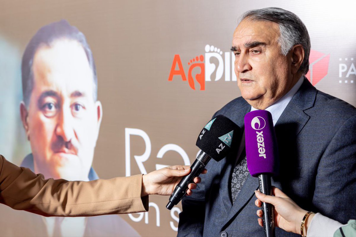 SherviNajafpour's tweet photo. Dünən canım qardaşım tarixi bir #ADDIM atdı! #Rəsulzadə haqqında hazırladığı sənədli film #ƏnSəmimiSevgi ilə-nin təqdimatı nəhayət ki həyata keçdi. 🇦🇿♥️🇹🇷 Cəsarətin üçün səni səmimi qəlbdən təbrik edirəm! Qürur mənbəyim #HüseynCavadzadə
https://t.co/rWWrQUb4ao https://t.co/BJic2aF647