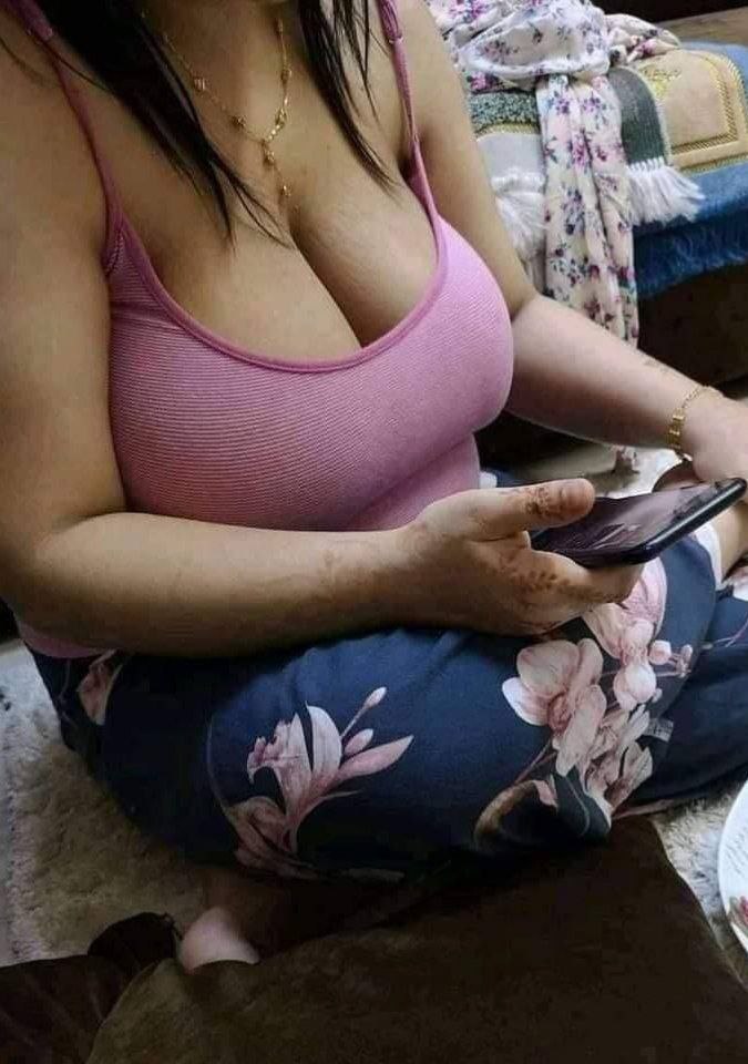KiranMa45648311's tweet photo. Good Evening Friends 😘😘😘 https://t.co/ESd7PYs0Rx