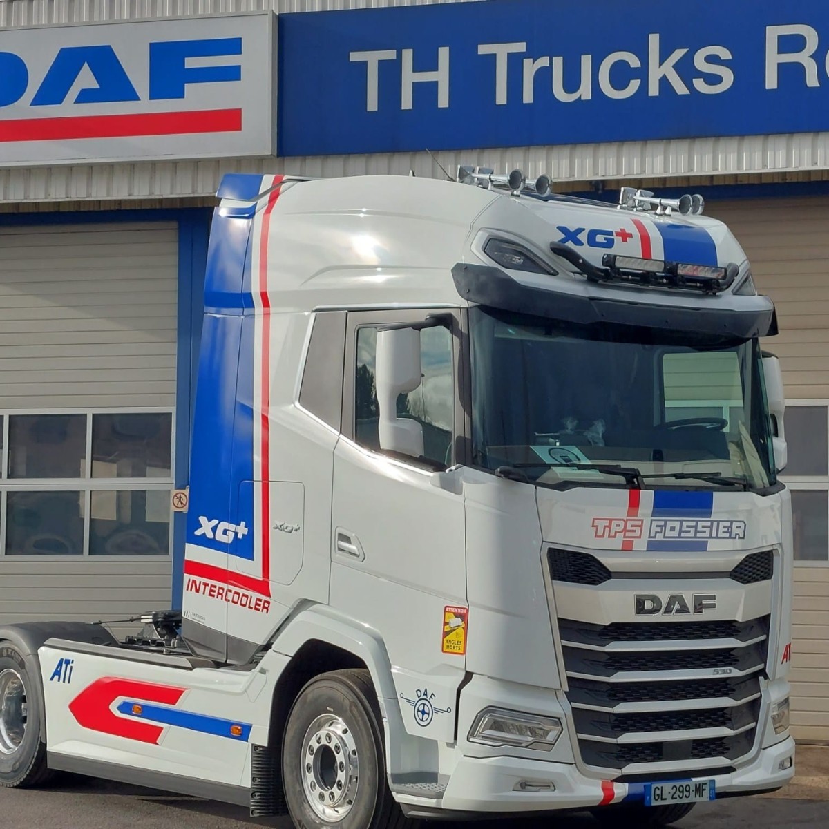 DAFTrucksUK's tweet photo. If you know, you know 👀

#iykyk #nostalgia #spacecab #daf #trucks #turnbacktime https://t.co/tLoRvxY2ZX