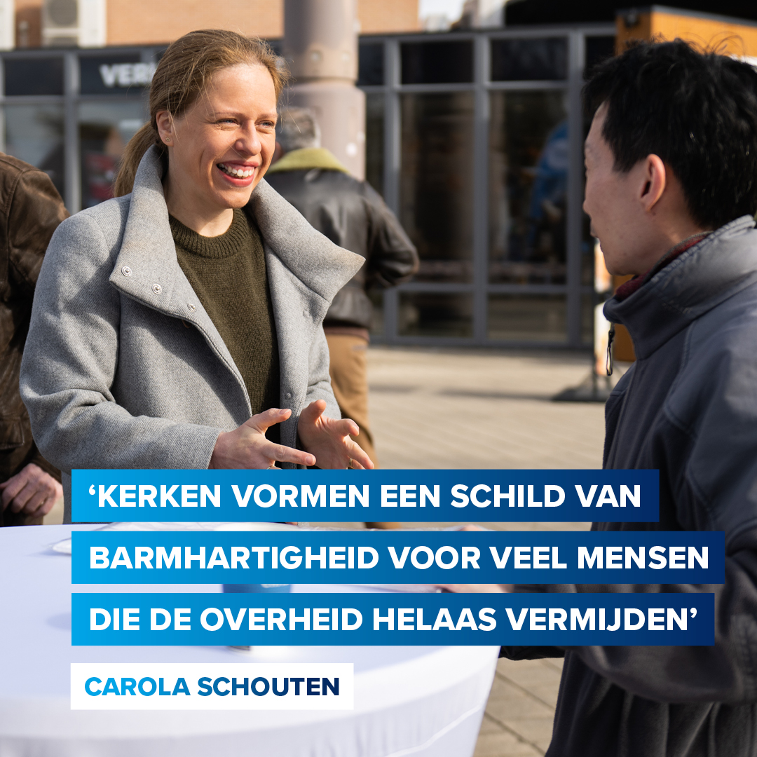 christenunie's tweet photo. Minister Carola Schouten prijst de armoedebestrijding door kerken: ‘ Ze geven steun aan mensen die de overheid niet of moeilijk kan bereiken.’ 
De minister gaat in gesprek met kerken en andere religieuze gemeenschappen om samen de strijd tegen armoede en schulden aan te gaan. https://t.co/OxPxe15wNg