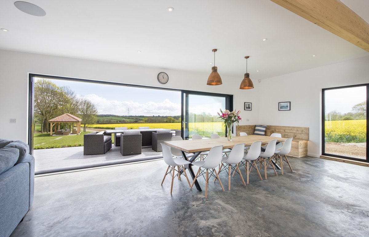 We have some rare availability in our award-winning Sheepyard Barn - a handful of midweek (Mon to Fri) breaks.

Check out availability here - ow.ly/NtIQ50MGtRU and gather your friends and family for a stunning break in the heart of the countryside.