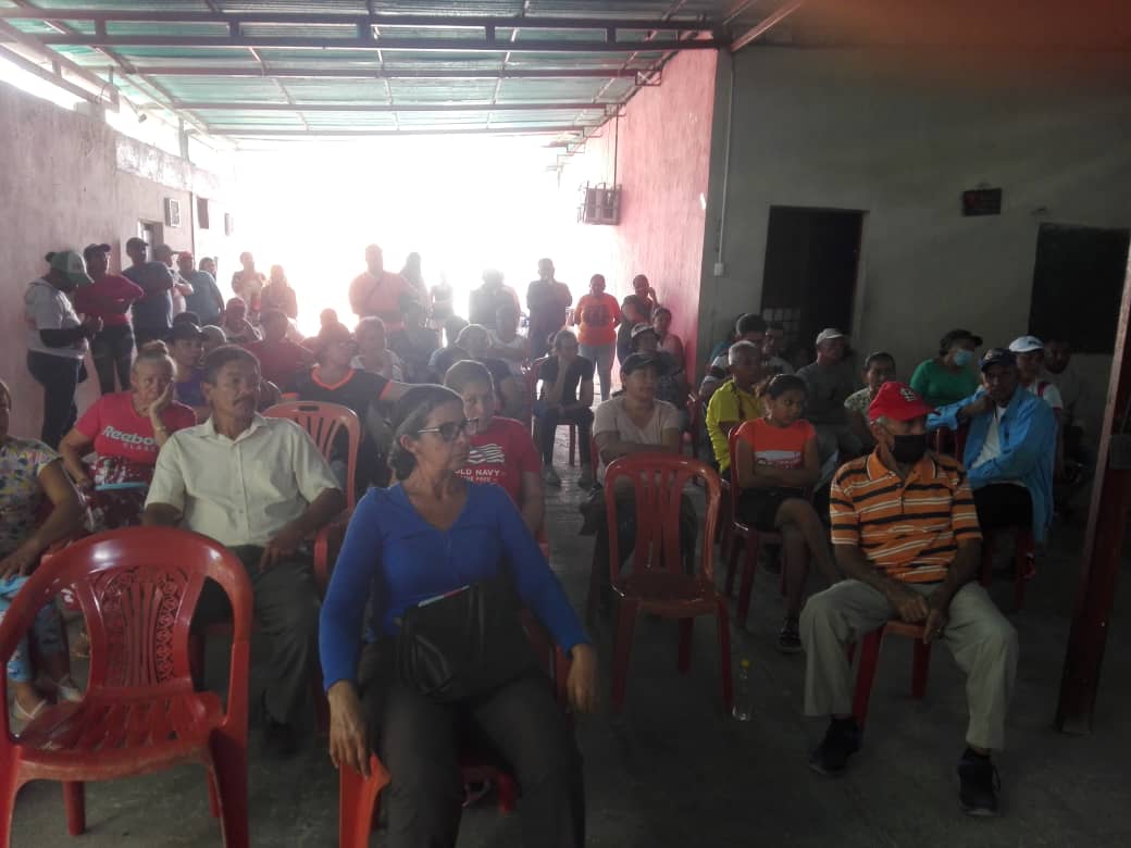 williamjosesa10's tweet photo. no se justifica q personas q stán en diferentes instituciones le dn la espalda al pueblo, cuando le hacen un llamado  para buscar soluciones,  como fue el caso de hoy donde se les solicitó a la hidrológica, al consejo legislativo y consejo municipal con notificación  de lara https://t.co/vOweKvoQG8