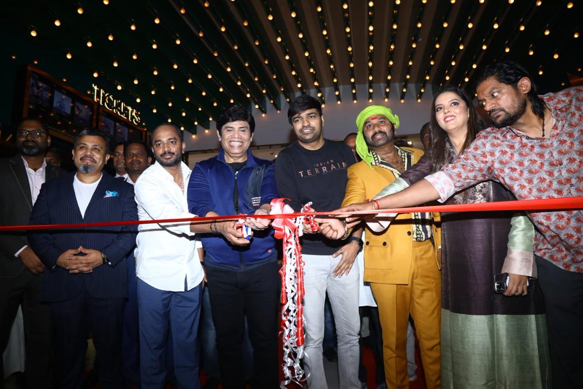 WCF2021's tweet photo. Happy to innagurate the @_PVRCinemas #AeroHub Grand Launch of their New Theater in Airport Premise along with our #Production3 team
@MeenaChabbria2 @actorsathish @vijaywcf @Venki_dir #Aanandharaj https://t.co/1SCgsmubFp
