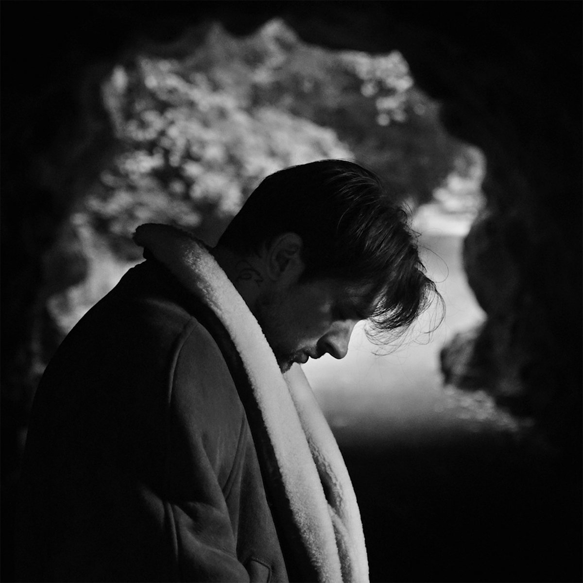 Winnen zit in falen en ‘vinden’ in het verdwalen. Kom terug 🌬10/02💡Nouveau SPREEJ single #HALFZEVEN feat....

[COVER SHOT] by <a href="/jacowbski/">David Jacobs</a>