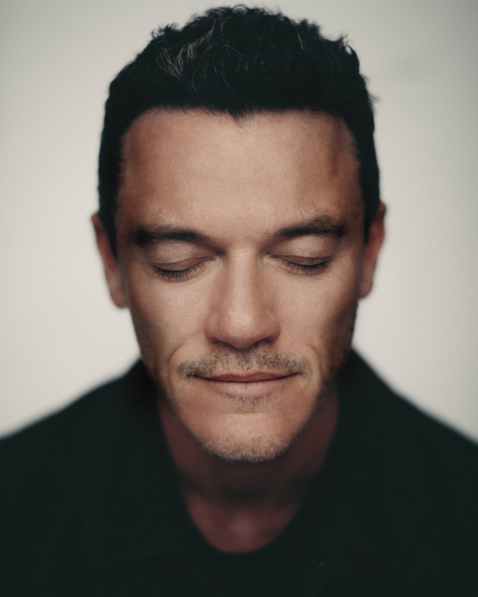 The endlessly talented <a href="/TheRealLukevans/">Luke Evans</a> 
#ShotByWMA 📸 #EdwardCooke
