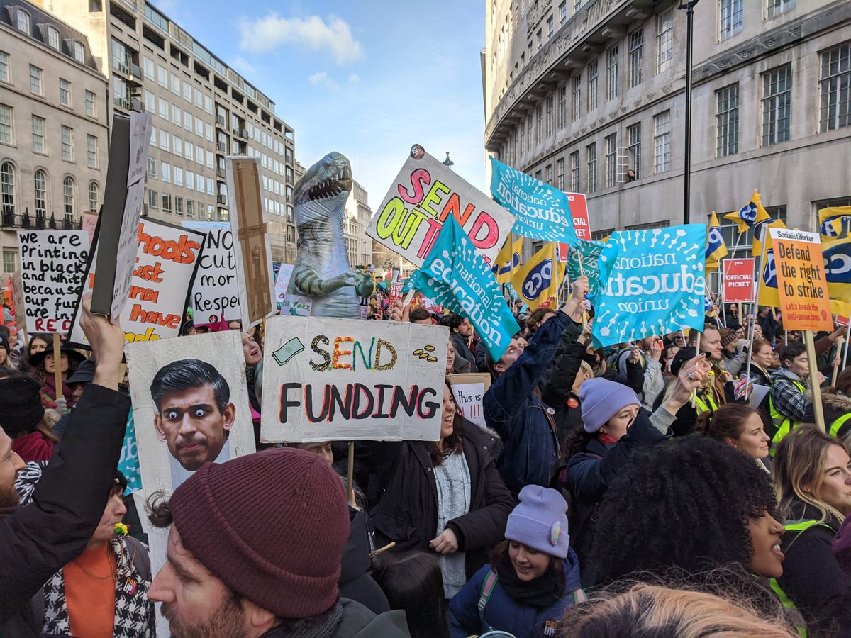 natashacollett's tweet photo. Solidarity with my Dad and all other teachers striking today for fair pay, a manageable workload and well-funded schools. #TeacherStrike https://t.co/4I3hFPAJhb