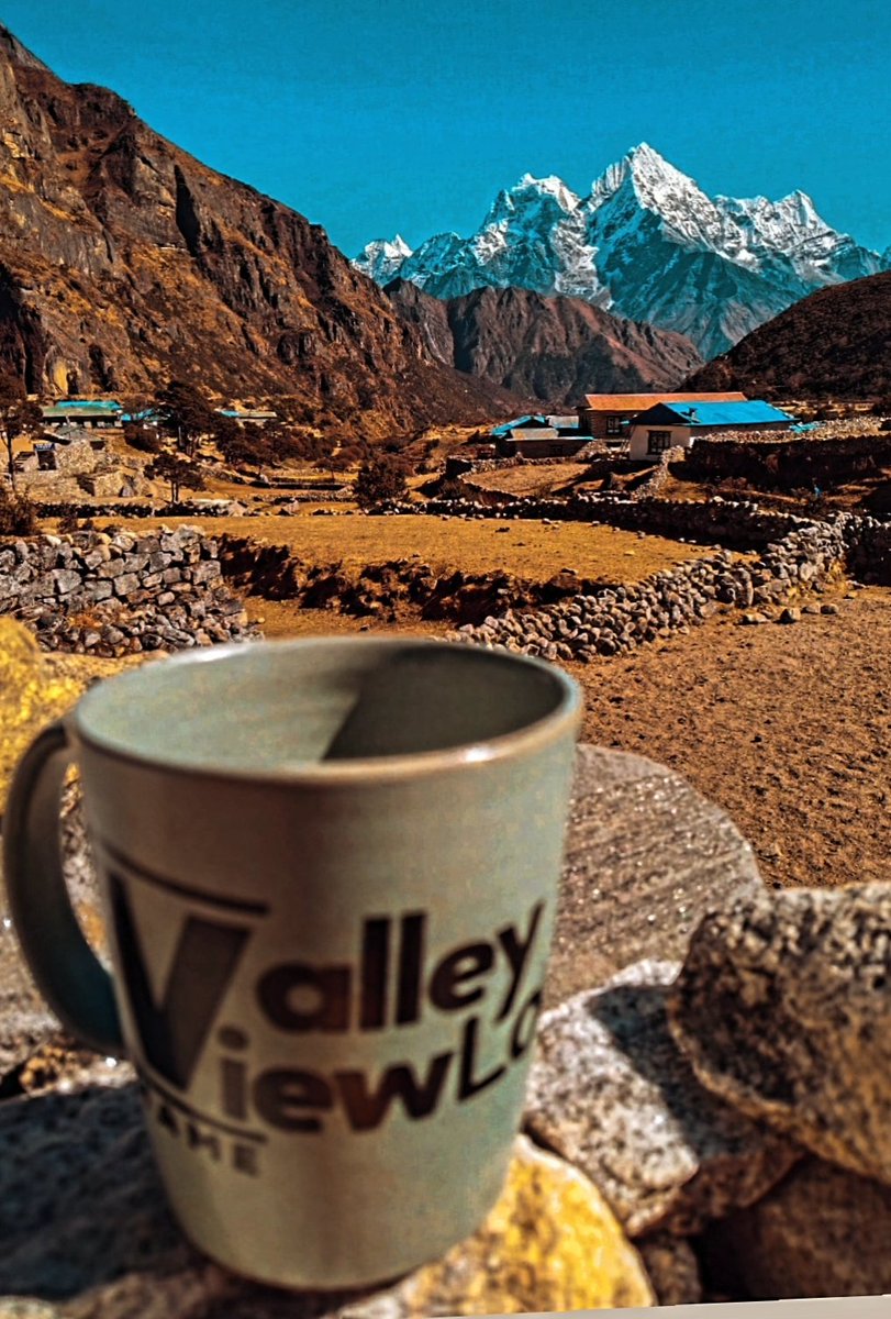 Perfect day at Thame Village.
Mount Thamserku, Kusum Kanguru and Mount kantega clearly visible in distance. 

#khumbuthreehighpasses #RenjoLa #ChoLa #KongmaLa #khumbuHimalaya #everestregiontrekking #trekkinginNepal #NepalNow #VisitNepal