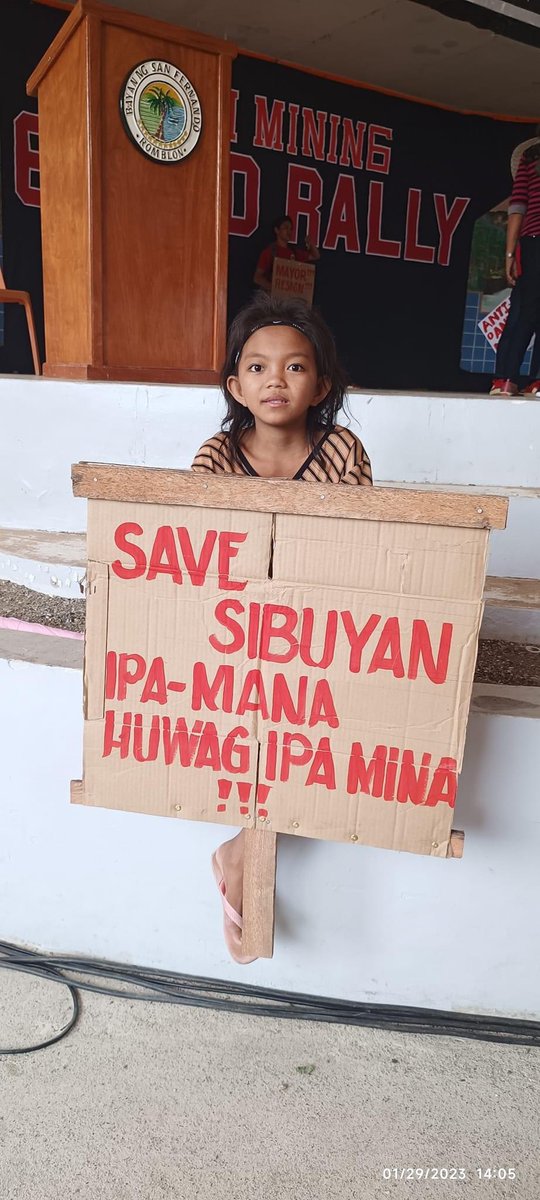 pads_nosi's tweet photo. Kalikasan, ipamana! Huwag ipa-mina! 

credit: fb post by Jojo Gutierrez 

https://t.co/mKG7Ic9ZIc https://t.co/gVRu88zHnC