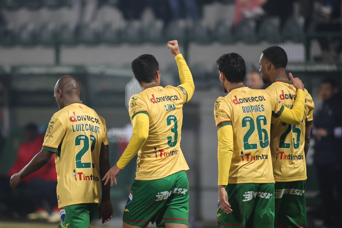 Do regresso aos golos de <a href="/adrii_b10/">Adrian Butzke</a> à estreia a marcar pela equipa principal de <a href="/nunolima_16/">Nuno Lima</a>. 🤩

Seguimos! 💪🟡

#DefendeOAmarelo