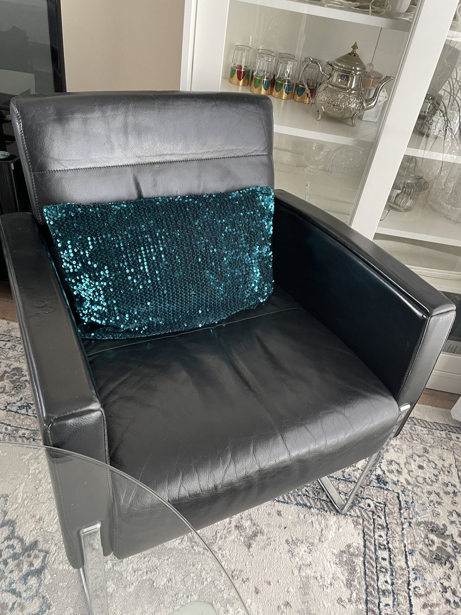 Before/After 
#recyle #Clothing #homedecor #lucan #alteration #tailor #confection #ideas #sewingclasses