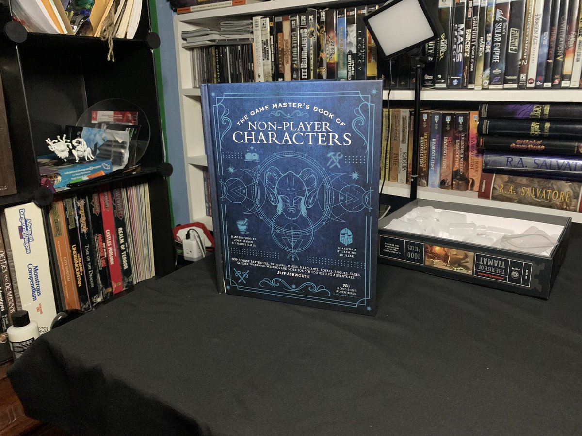 robisboreds's tweet photo. Here’s a shot of the 3rd Book I’ve gotten in this series. They are really well put together!! I will at some point get a preview video up on all of them!! #dnd5e #dungeonsanddragons #gamemaster https://t.co/NhtRrunHZb