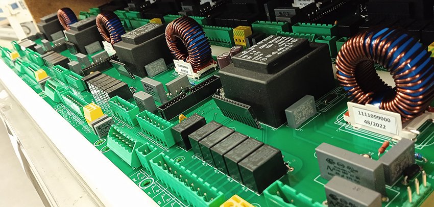 [Capital Transmission 🚨 ] Sodero Gestion via son fonds Bretagne Participations, accompagne la reprise de la société SODALEC - conception de systèmes électroniques - par Yoann Barbey. #industrie #Bretagne #Transmission
👉 soderogestion.com/sodalec.html