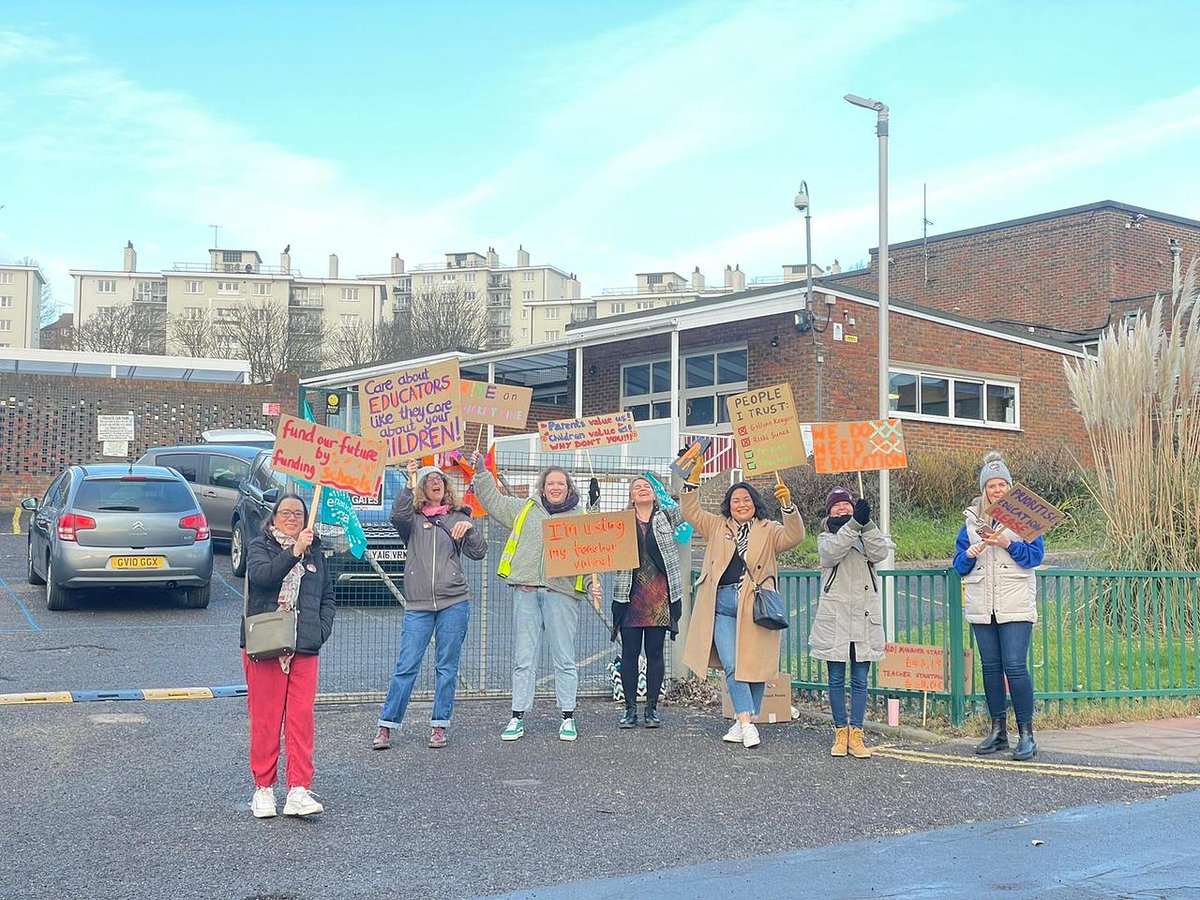 NEUnion's tweet photo. Some more picket line pictures from across England. 

Please RT and share as many as you can to show your support to our members. 

#PayUp #SaveOurSchools https://t.co/x1ROZXXi3y