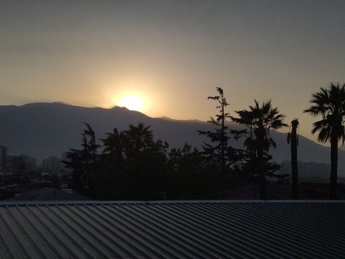 Luis45674305's tweet photo. Hola,buenos días compitas jornada terminada camino a casa, saludos 🖤🤍♥️🤗😘🌞✊✊🏾👏🤟 #SoyTens #WalmapuLibre #LibertadParaLosPresosPoliticos #ArribaLxsQueLuchan https://t.co/Pb1Z8SAJo3