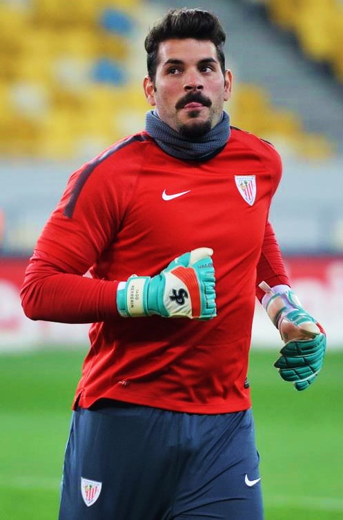 RumoreRMU's tweet photo. Esta hecho!!!!! 
Iago herrerín nuevo futbolista del Real Murcia, aunque le ha costado bajar al barro confía plenamente en en el ascenso del Real Murcia. Firma hasta final de temporada con una opcional si se consigue el ascenso. https://t.co/segivsISZJ