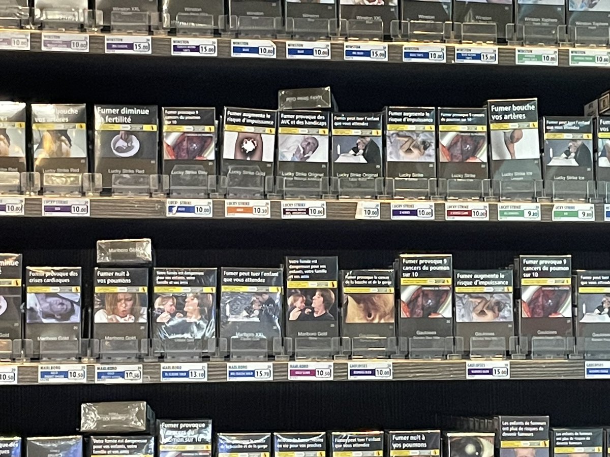 ChangeonsLeJeu's tweet image. En tant qu’ancien gros #fumeur, je me demande franchement comment on peut encore #fumer de nos jours avec des paquets aussi répugnants !!!