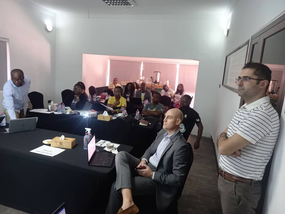 CommissionGhana's tweet photo. 3-day Sustainable Energy Financing Training Workshop for GCB Bank branch managers, credit officers, and risk managers. The training was organized by the SUNREF project hosted by the Energy Commission. #Sunref #EnergyCommission #sustainableenergyfinancing https://t.co/TqB2gNPCWj