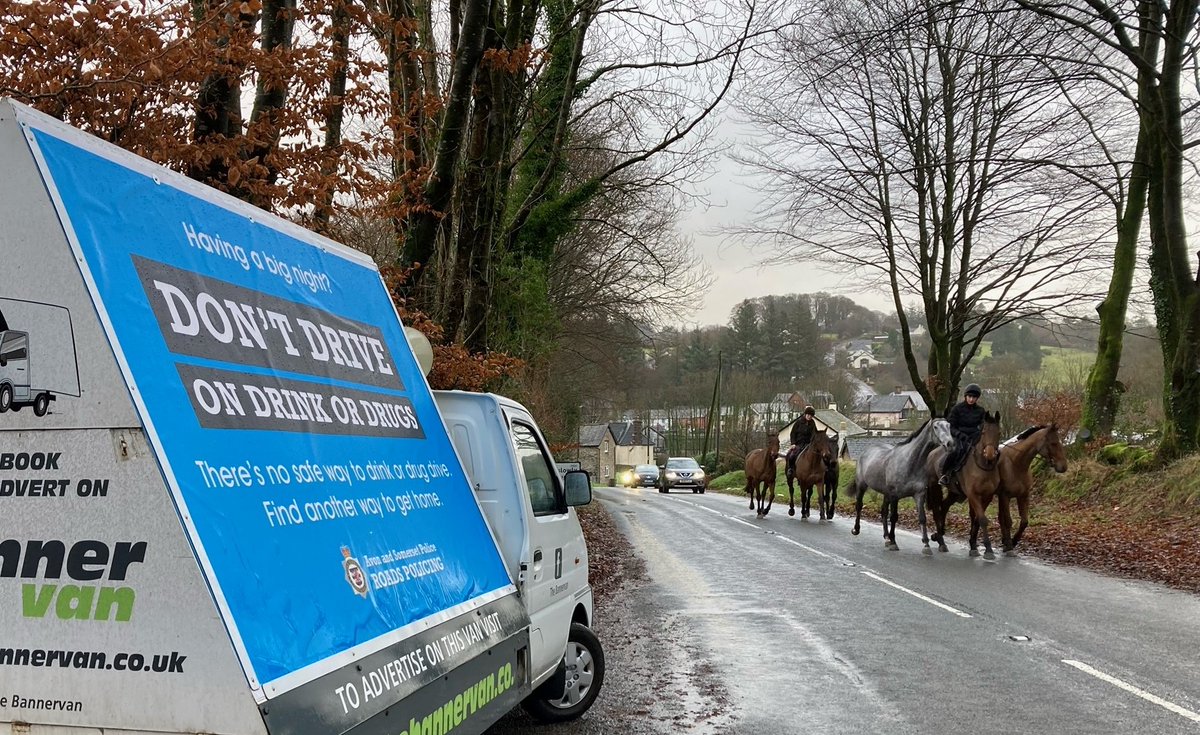 ASPRoadSafety's tweet photo. From #Exmoor to #EasterCompton work continues to reduce the significant threat posed by those who drive under the influence of drink & drugs. Officers are out across @ASPolice conducting high profile patrols so don't risk it.
Report Drink/Drug Drivers: https://t.co/m1yuuhEIC6 https://t.co/pkK8t0pnVV