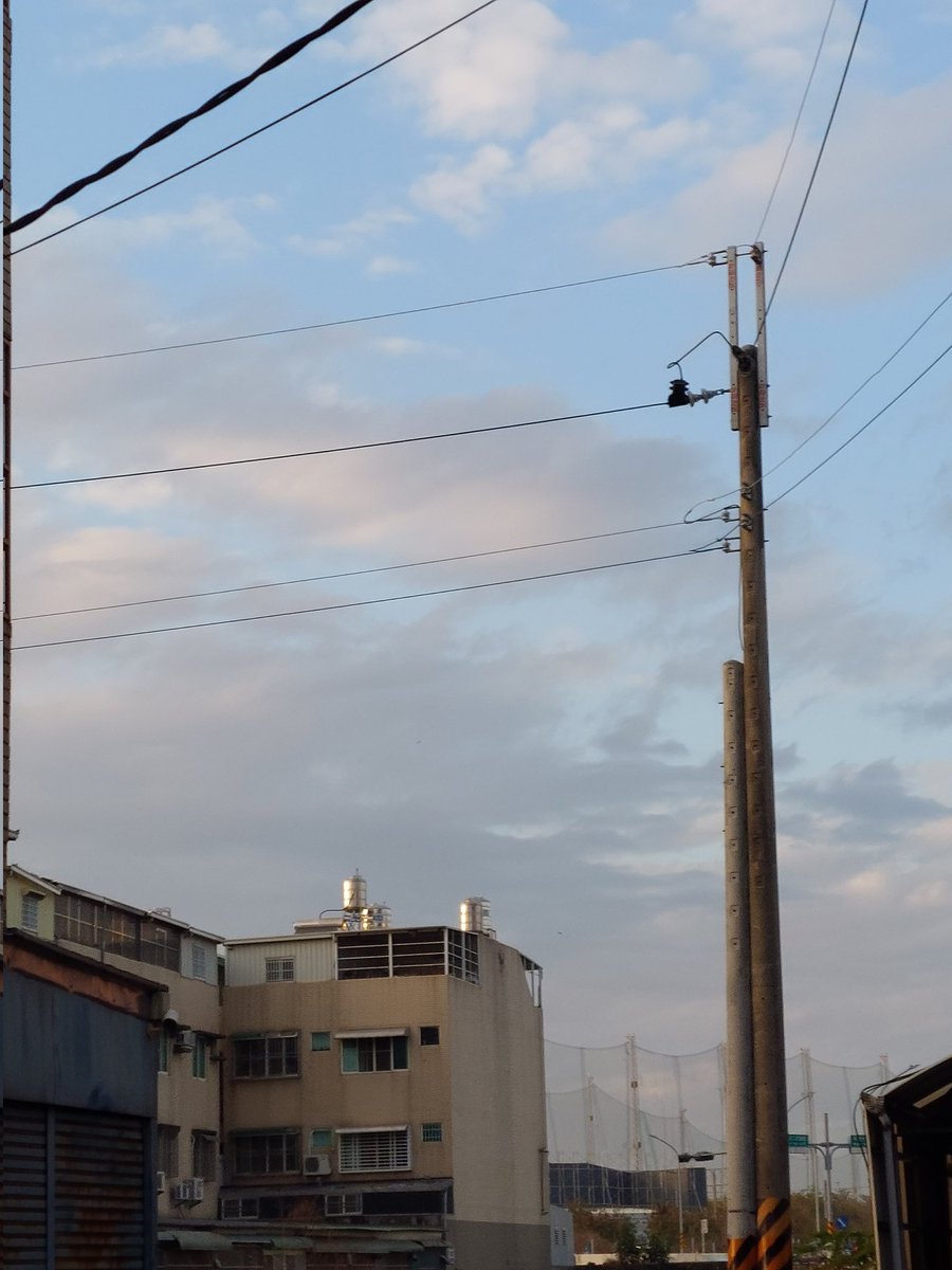 hsiii___'s tweet photo. 今日份天空 https://t.co/xN8Qon6ssO