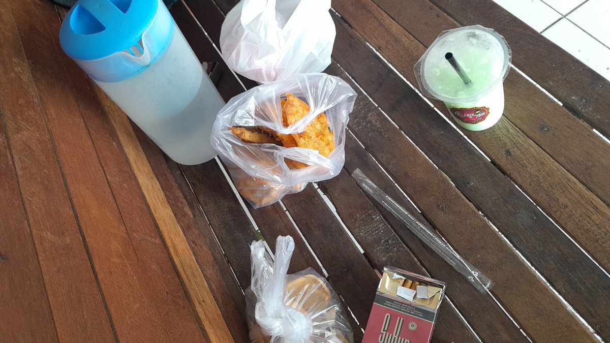 Bank_Muklas's tweet photo. @rokok_indonesia Jeh matoh ning special https://t.co/tpT7G0mXMt