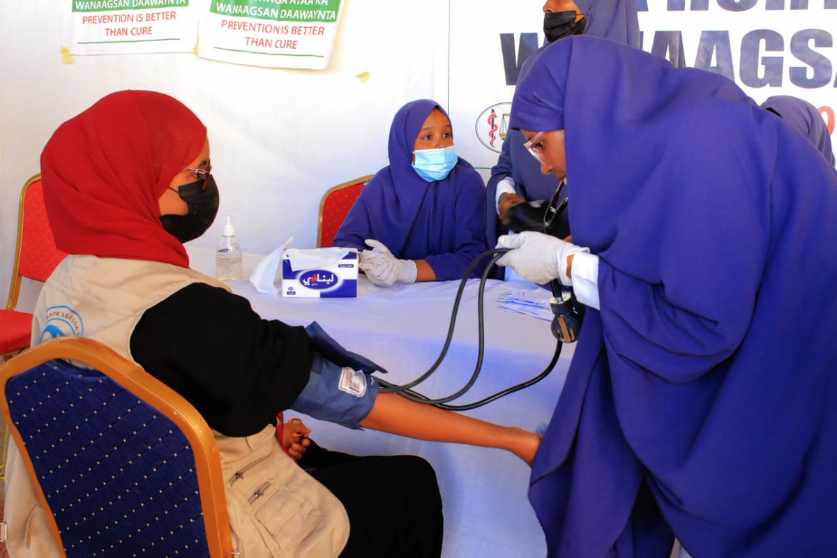 ysoh_2022's tweet photo. The event was organized by students from the Hargeisa Institute of Health Science, which was led by Dr. Nicima, and the purpose of which was to observe the health status of the people in the district and to always be aware of it. https://t.co/xvRWCphSmW