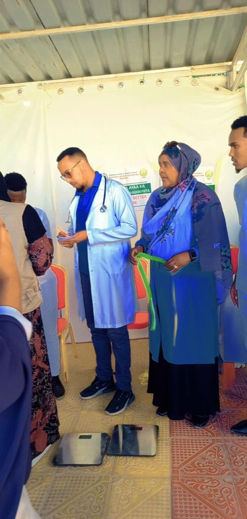 ysoh_2022's tweet photo. The event was organized by students from the Hargeisa Institute of Health Science, which was led by Dr. Nicima, and the purpose of which was to observe the health status of the people in the district and to always be aware of it. https://t.co/xvRWCphSmW