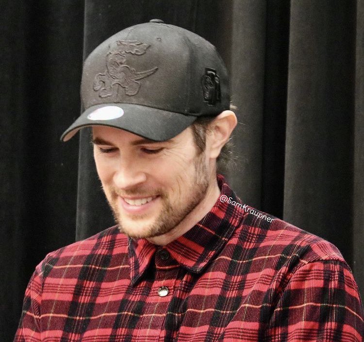 nasabuf's tweet photo. #lovehim #lovethisman #davidberry #extraordinarilytalented #mosttalented #humble #brilliant #gracious #fun #kind #witty #magnificent #tohearandbeheard #sexiestmanalive, inside/out #thebest #bestsmile #incrediblytalented #remarkablytalented #simplythebest credit: @SamKraupner https://t.co/LKtbSMQ0xH