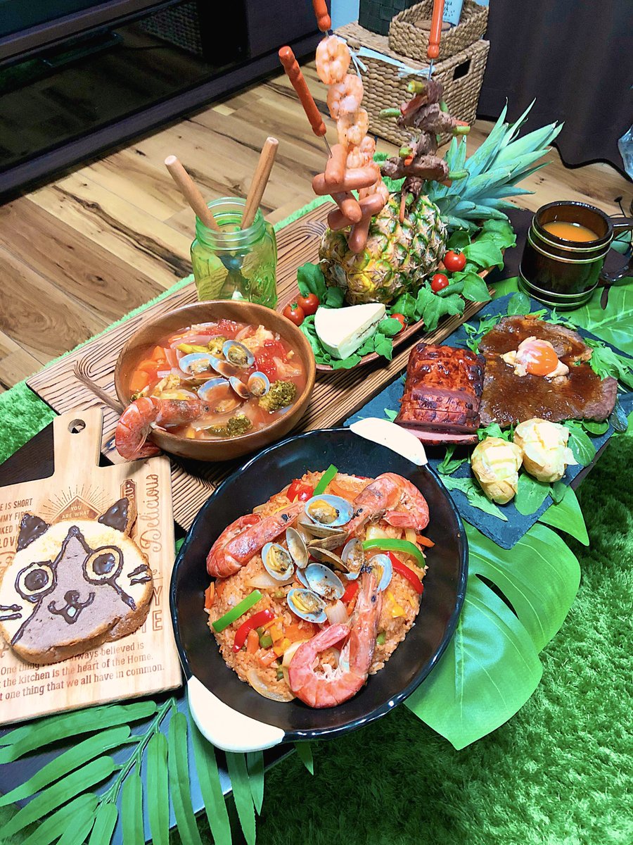 「3年前くらいから旅館飯が毎年の定番になってるから、モンハンのハンター飯作ってた頃」|ひとみんのイラスト