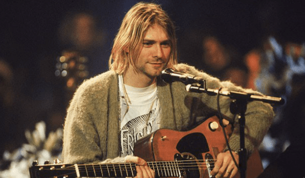 Nirvana: as polêmicas escolhas de Kurt Cobain para o "MTV Unplugged in New York"
.
.
roadie-metal.com/nirvana-as-pol…
.
.
A MTV ficou com medo pelas escolhas excêntricas de Kurt. QUer saber mais? Clique e confira!
.
.
#music #Rock #Nirvana #RoadieMetal #KurtCobain #Kurt