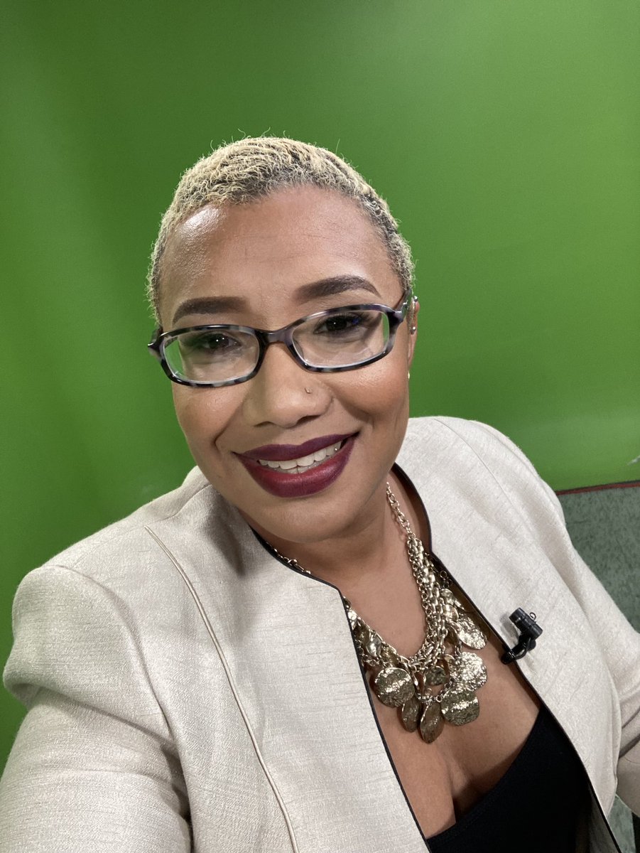 ladyleah19's tweet photo. Join me weekday mornings for the month of February, on the #AMPrime Morning Show on @wesncc https://t.co/ihqFlRIAbv