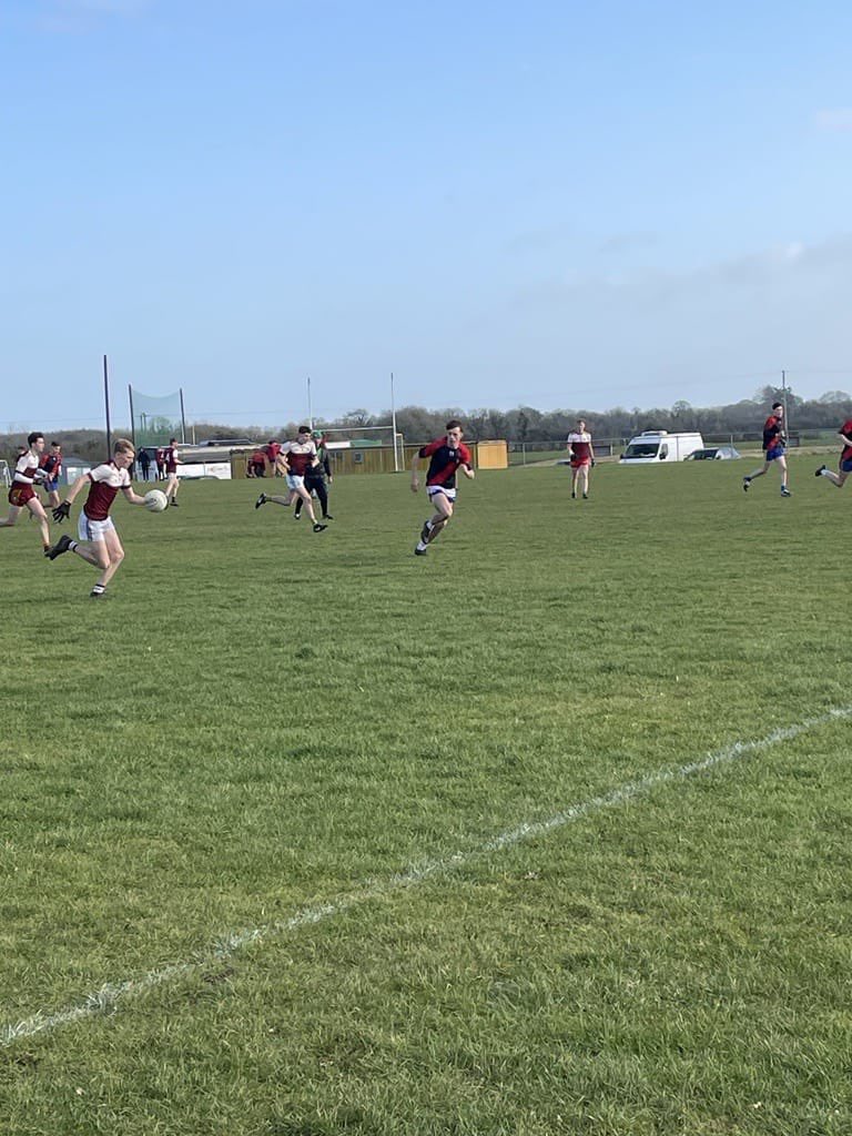 St Ciarans 3-10
Ratoath College 1-09
Well done to our u16 boys footballers who defeated Ratoath in the North Leinster quarter final. Against a strong wind the lads trailed by 1-08 to 0-05 but limited their opponents to just one point in the second half.