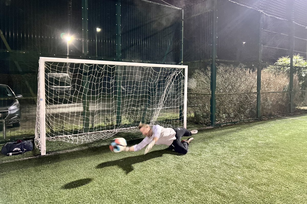 Joshua Roberts (@djjoshuaroberts) on Twitter photo Great game last night playing for
<a href="/LeftFieldFC1/">LeftFieldFC</a> even though we lost 2-1.
Bagged the Player Of The Match award too, get in!
More next week ⚽️ Great game last night playing for
<a href="/LeftFieldFC1/">LeftFieldFC</a> even though we lost 2-1.
Bagged the Player Of The Match award too, get in!
More next week ⚽️