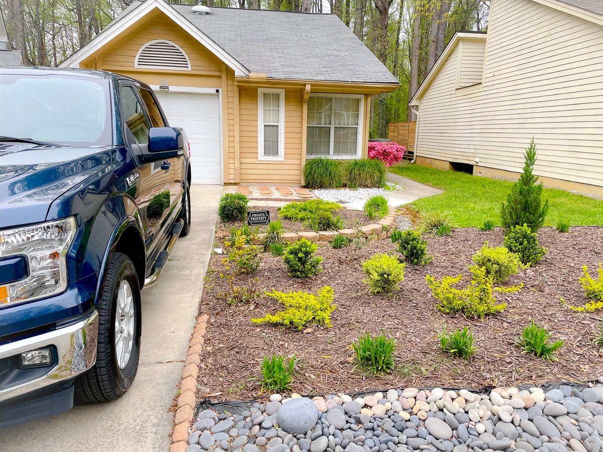 We are a turnkey rental home, thoughtfully prepared for traveling workers seeking housing accommodations for Mid-term stays. Mid-term rentals (MTR) are fully furnished properties that include utilities such as water, electric, Internet and more. We lease typically for 3-9 months.