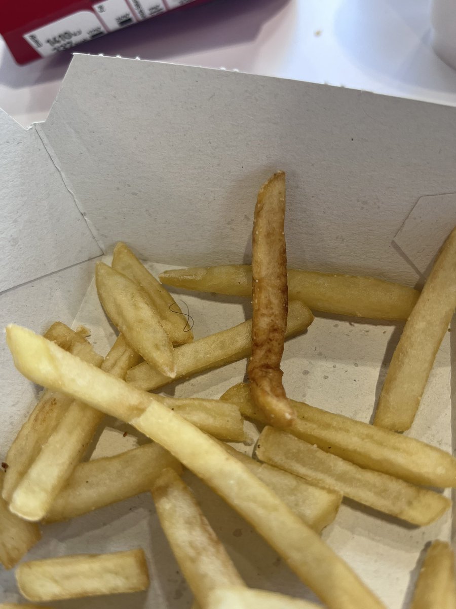 lucy_lu10's tweet photo. @McDonalds absolutely disgusted to find a curly black hair in my chips! Staff seemed to stare at me when I complained!? Service at McDonalds West 1 Retail Salford is shocking! 20 mins for food and was just left sitting on the side going cold! What’s the point in table service?! https://t.co/Ht0nR9VPXD