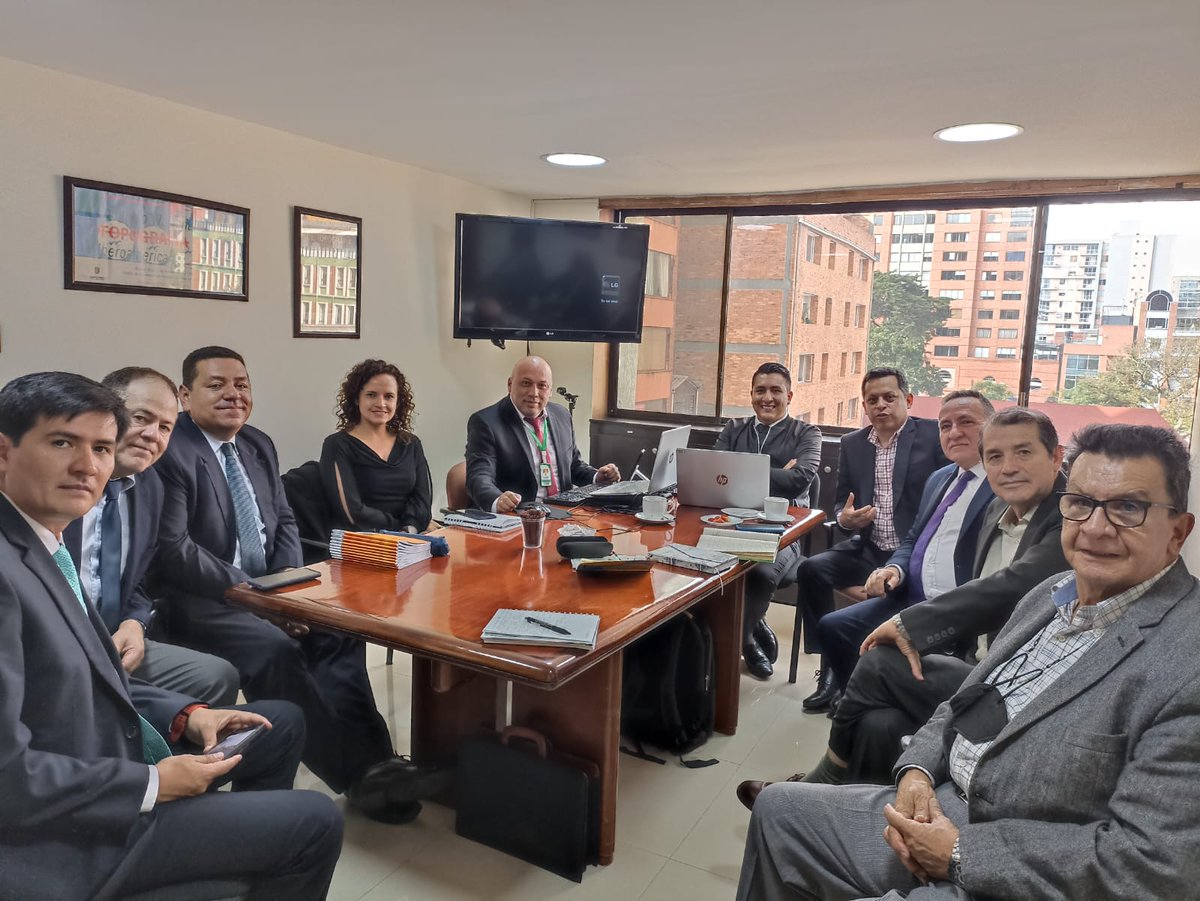 Consejo Profesional Nacional de Topografía tweet media