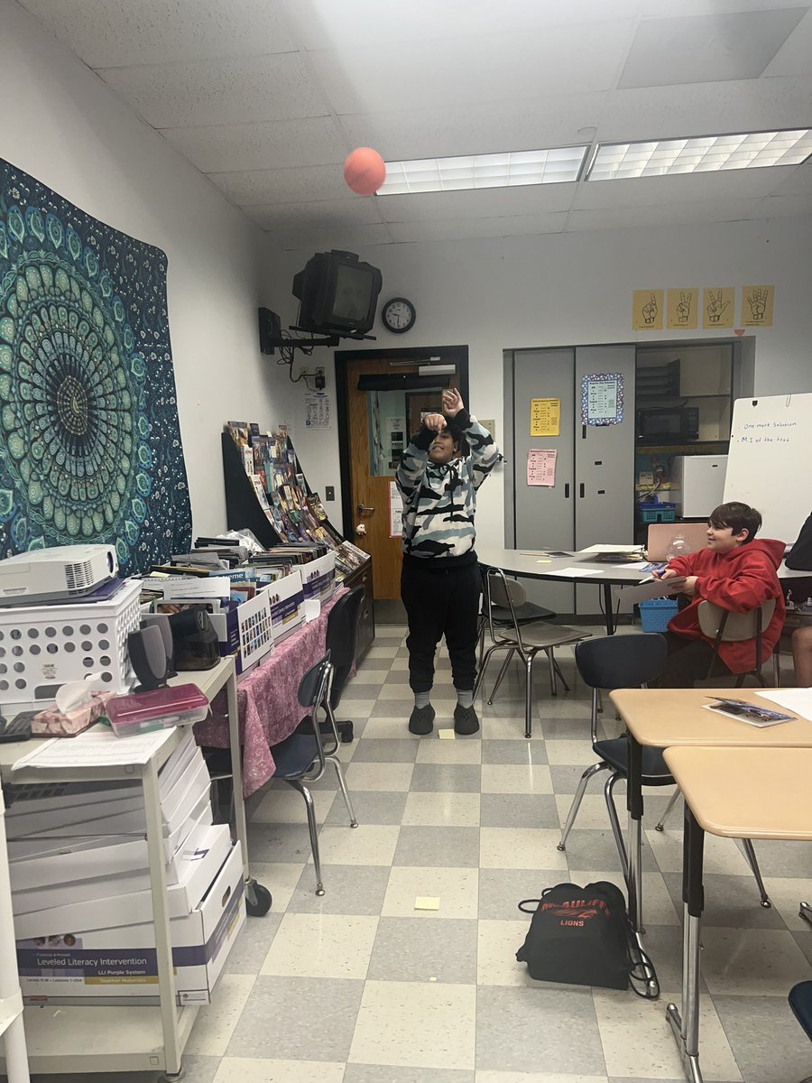 C_latteri's tweet photo. Who says you can’t play basketball 🏀🏀in Literacy Lab?! (And have fun working together and reading too 📚📖☺️) @HowellTwpMSN https://t.co/zqm3JkAgnj