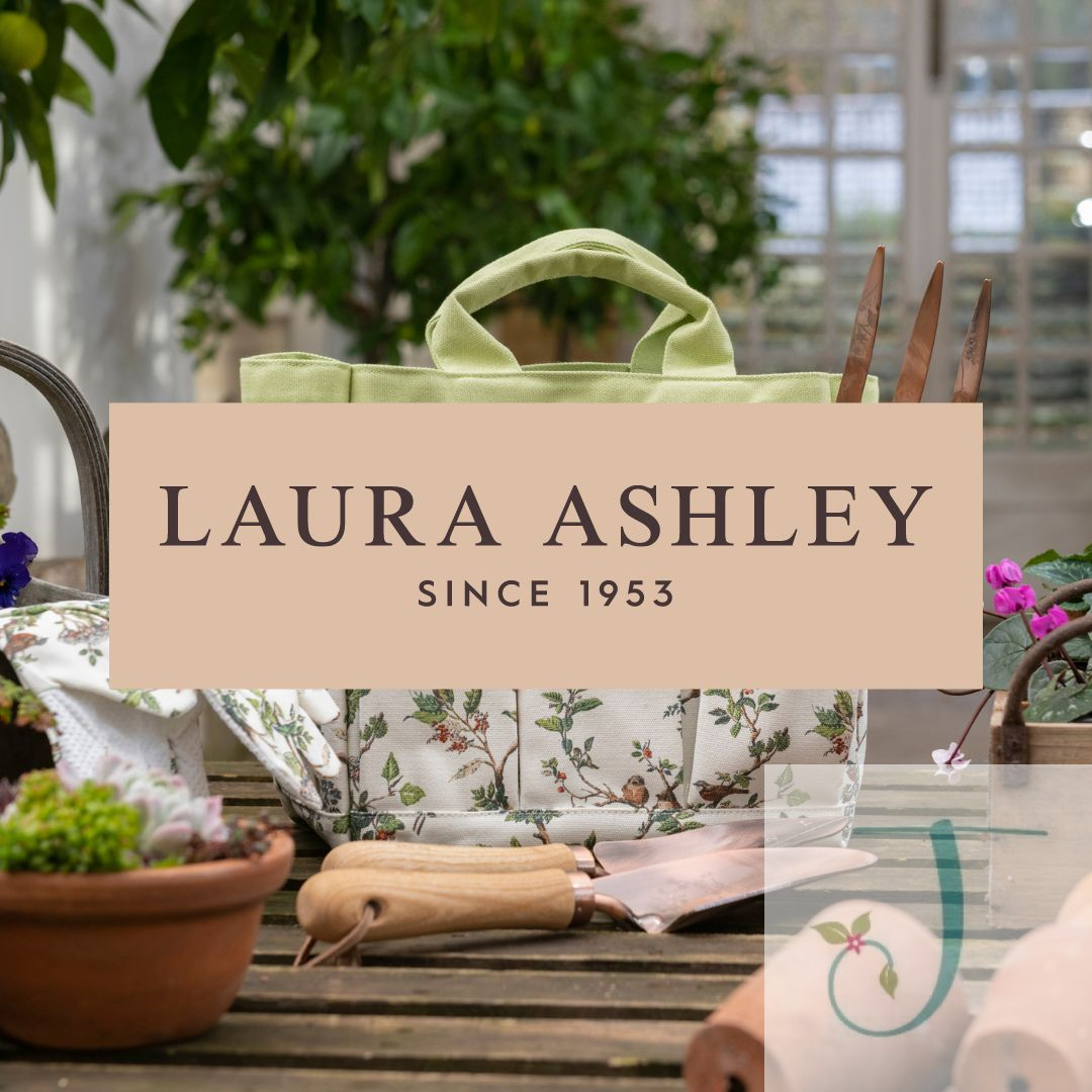 #SpringFair is only a few days away... We're exhibiting in Hall 4 4B29. We've got some very exciting new products to launch, here's a sneak peek! @SpringAutumnFair <a href="/LauraAshley/">Laura Holloway</a>
#Home #Garden #Gifts #Gardening #newproducts #newrange #floral #design #luxury