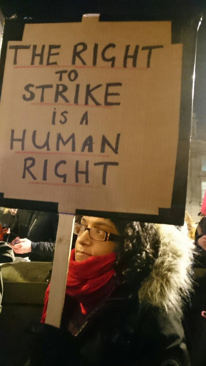 XRUK_Actions's tweet image. Solidarity forever!
A huge turnout at the protest in Westminster ✊🏽
#ProtectTheRightToStrike
#DefendTheRightToProtest