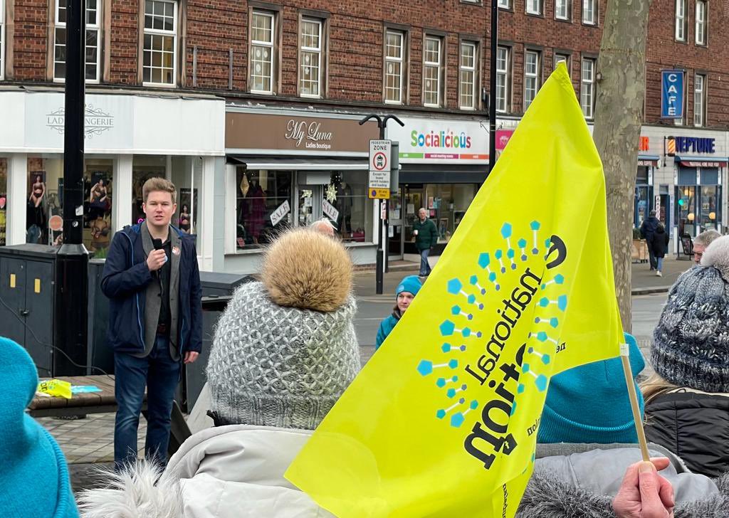 Solidarity from Wakefield!  #SupportTheStrikes #payupnow ✊