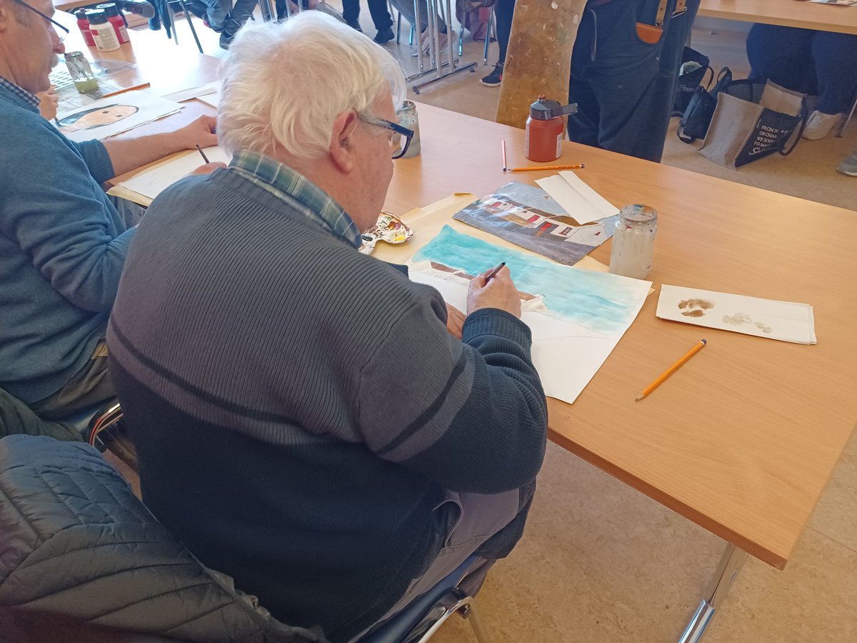 BCFRC1's tweet image. Beautiful creations from everyone yesterday in Art Class with Pat Funded and Supported by @CDETBAdultEd Well Done Guys.PLACES AVAILABLE in our #2ndClass from 2.30-4.30pm so if you have an interest in #GettingCreative pop in next Tuesday or call us on 01-8527183 to Register😉