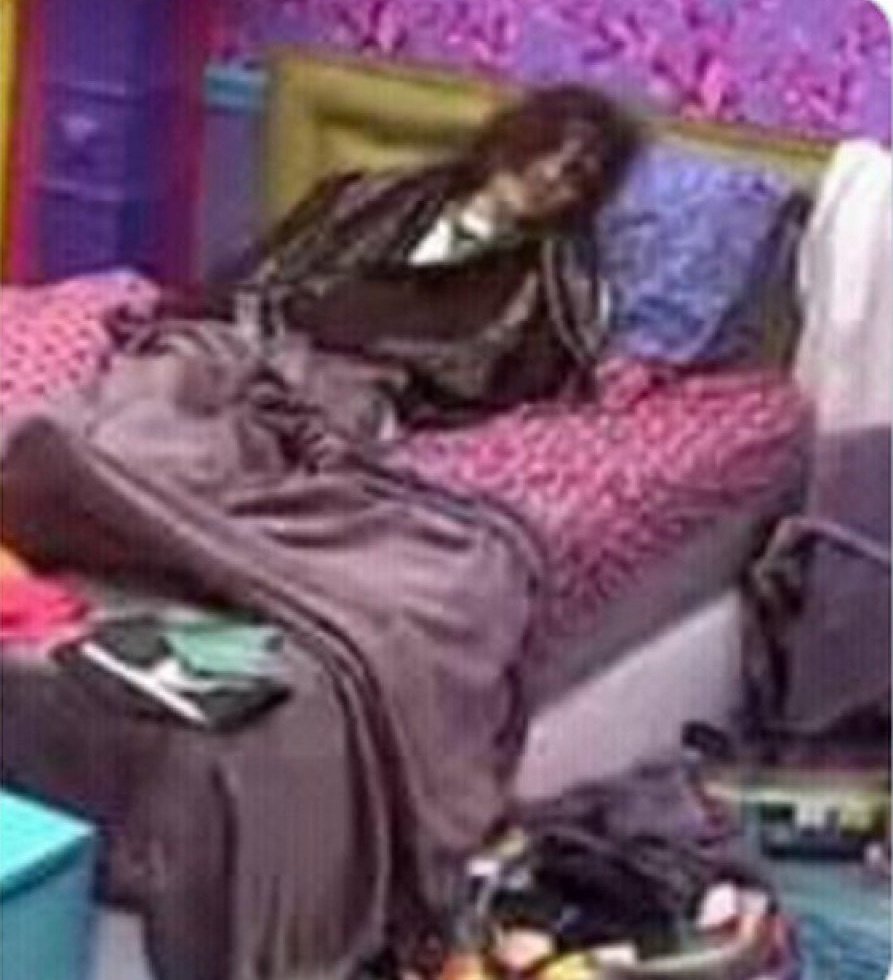 LucianoLeidens's tweet photo. Pra mim o Michael Jackson que a Key viu é a assombração dessa versão do Fiuk que ainda tá perambulando pela casa. #BBB23 https://t.co/fjA5mRZCmk
