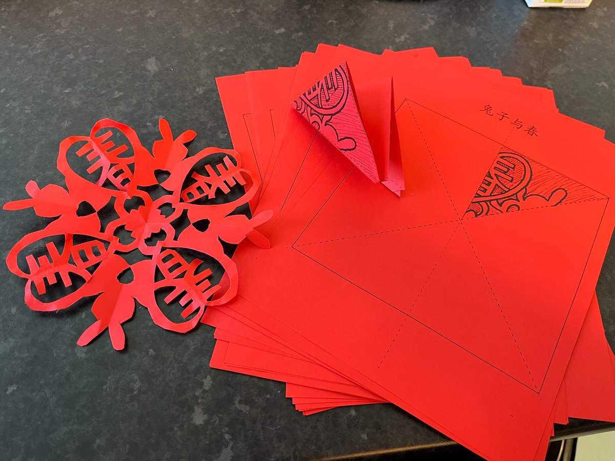 ci_southampton's tweet photo. Chinese New Year Week in Bohunt Worthing🎉. https://t.co/OyTGgfUmNT