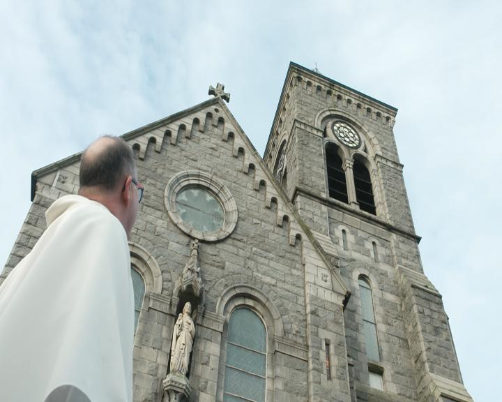 We are in Dundalk, Couth Louth for the ringing of bells at St Joseph’s Redemptorist Church, we hear all about these restored Church Bells which are part of the town’s history and life on #RTENationwide this evening, Wednesday 1st February on <a href="/RTEOne/">RTÉ One</a> at 7pm <a href="/DundalkDemocrat/">Louth Live Dundalk Democrat</a> RT