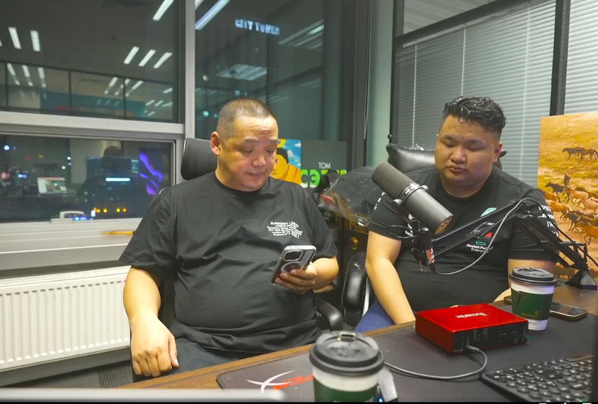 Дарваан хар дайраад байгаа бол дайралтад өртөөд байгаа хүмүүсийн зөв гээд ойлгочих.