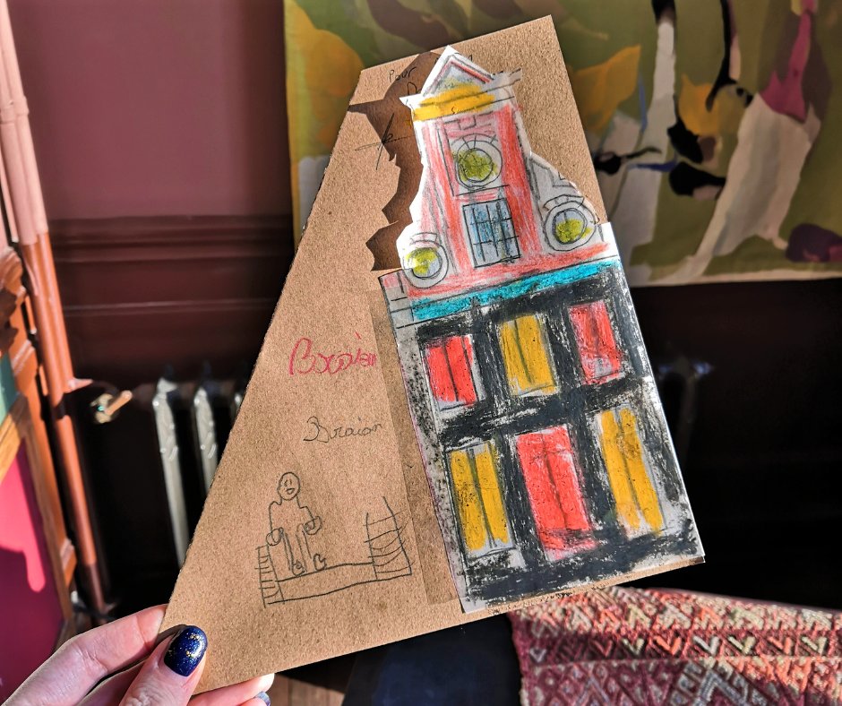 MaisonAutrique's tweet photo. • PECA 2022-2023 •

De afgelopen weken hebben vier klassen van het derde en vierde leerjaar van Ecole communale n°1 van Schaarbeek aan het project ‘Ma maison imaginée’ deelgenomen in het kader van PECA, onder leiding van kunstenaressen Aurélie Ranalli en Maïa Aboueleze. https://t.co/QZ9PznNQGc