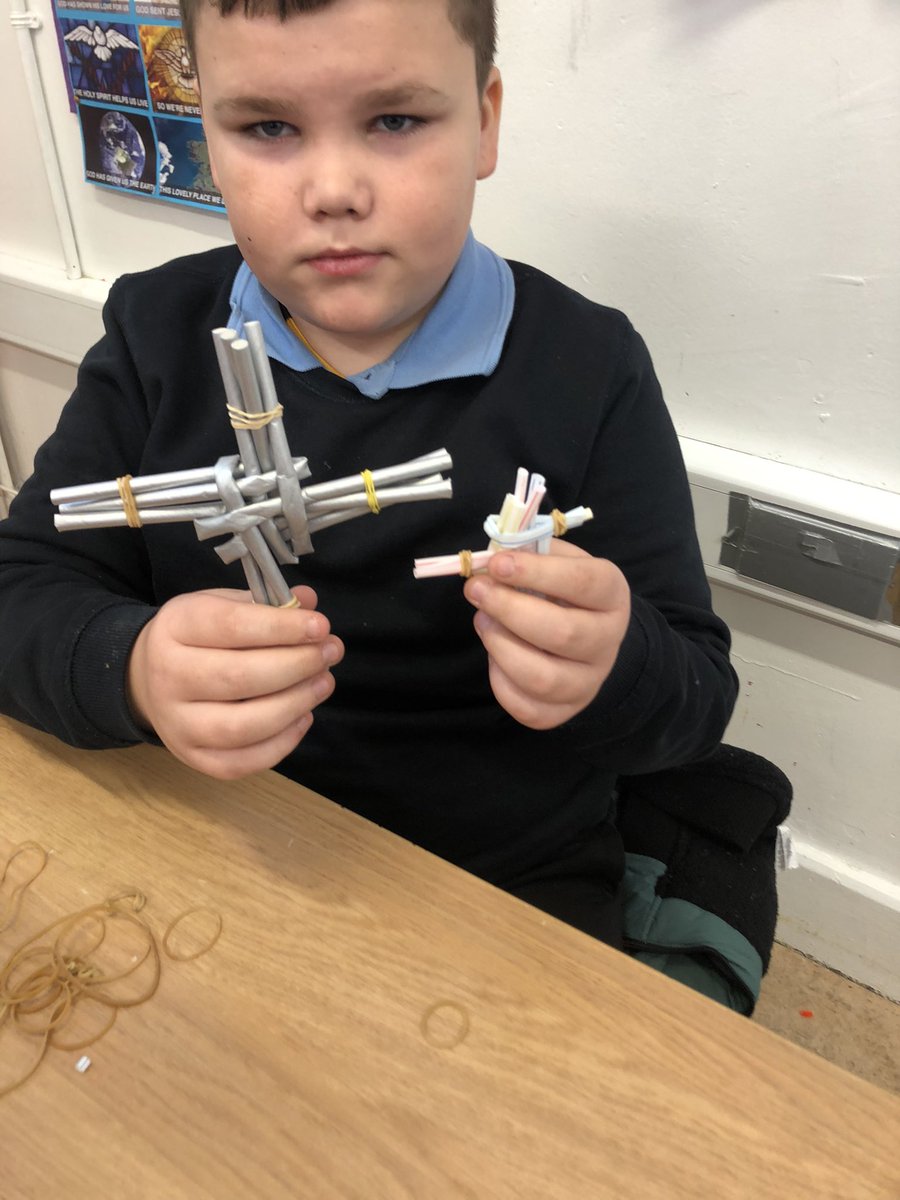 Lá Fhéile Bríde in ár scoil. To celebrate we made St. Brigid’s Crosses with any material we had on hand. Great teamwork #StBrigidsDay <a href="/OssoryDiocese/">Diocese of Ossory</a>