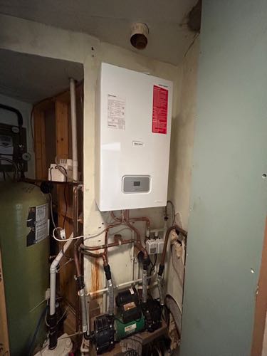 We installed a new boiler for a gentleman in Glenrothes who was referred to us by Cosy Kingdom. The man was in very health due to a serious brain issue and his house had no working heating or hot water for months. This has caused the house to become inhabitable .<a href="/HeatingRgm/">RGM Heating Ltd</a>
