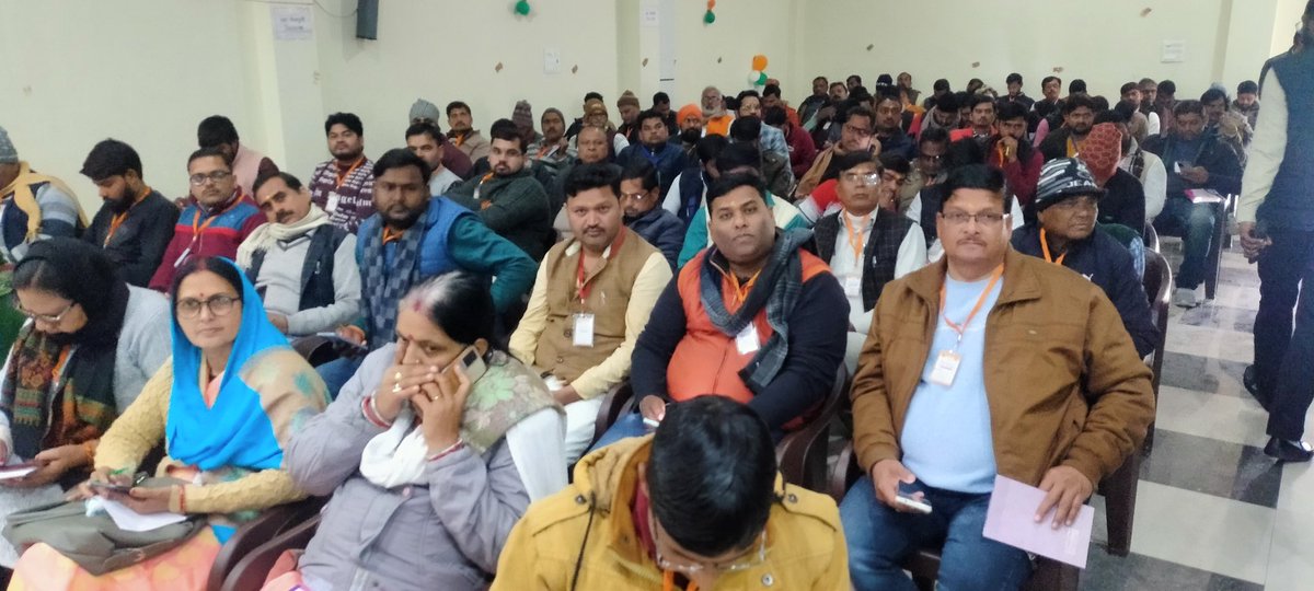 rahulrajansh's tweet photo. आज मैनपुरी जिला कार्यालय पर डाटा प्रबंधन की एक कार्यशाला आयोजित की गई इस कार्यशाला में रहना हुआ
कार्यशाला में 7820078200 पर मिस कॉल करके सरल ऐप डाउनलोड किया गया और सभी जानकारियां भर के 100% पूर्ण किया गया
कार्यशाला में विस्तार से सरल ऐप के बारे में जानकारी दी गई।
#DigitalBJP https://t.co/77GJe0TlOf